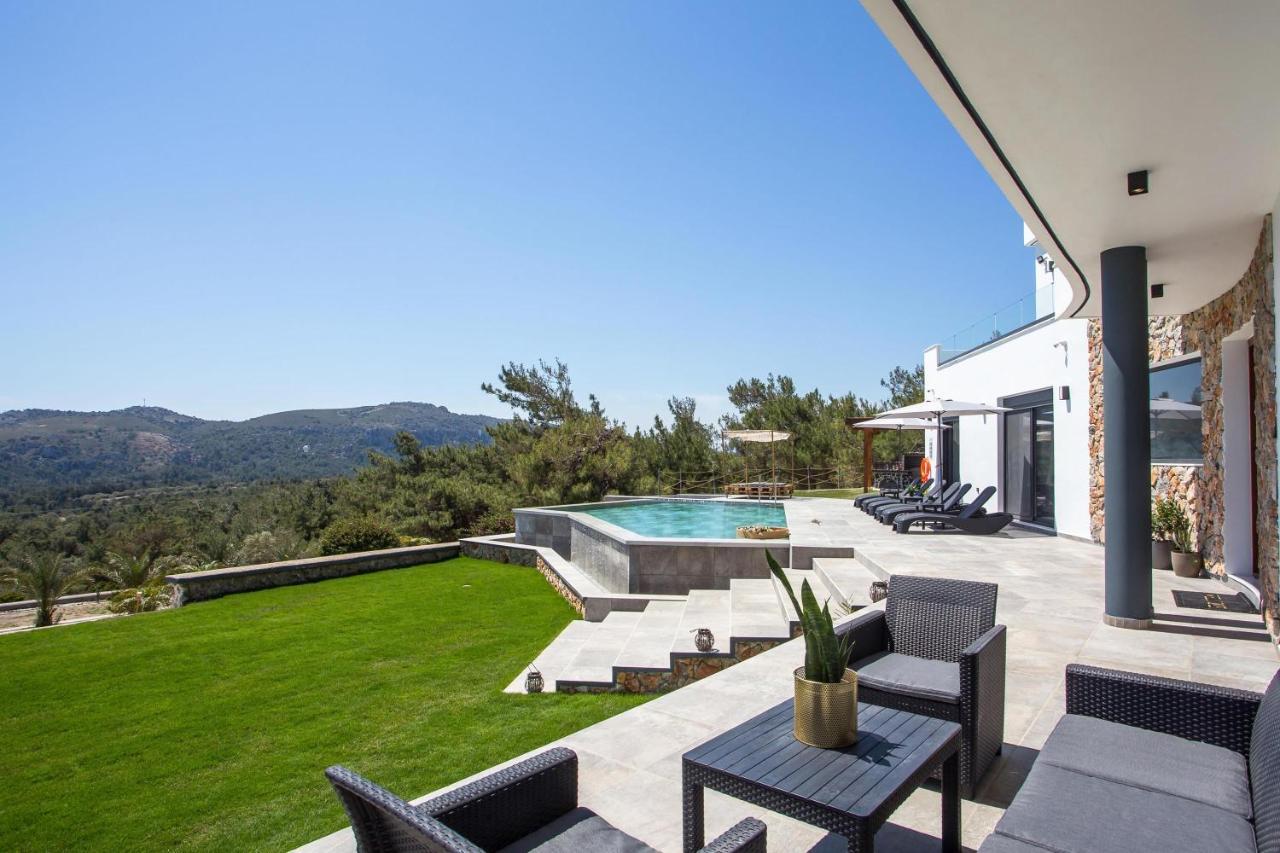 Villa Indira Kalithies Exteriér fotografie